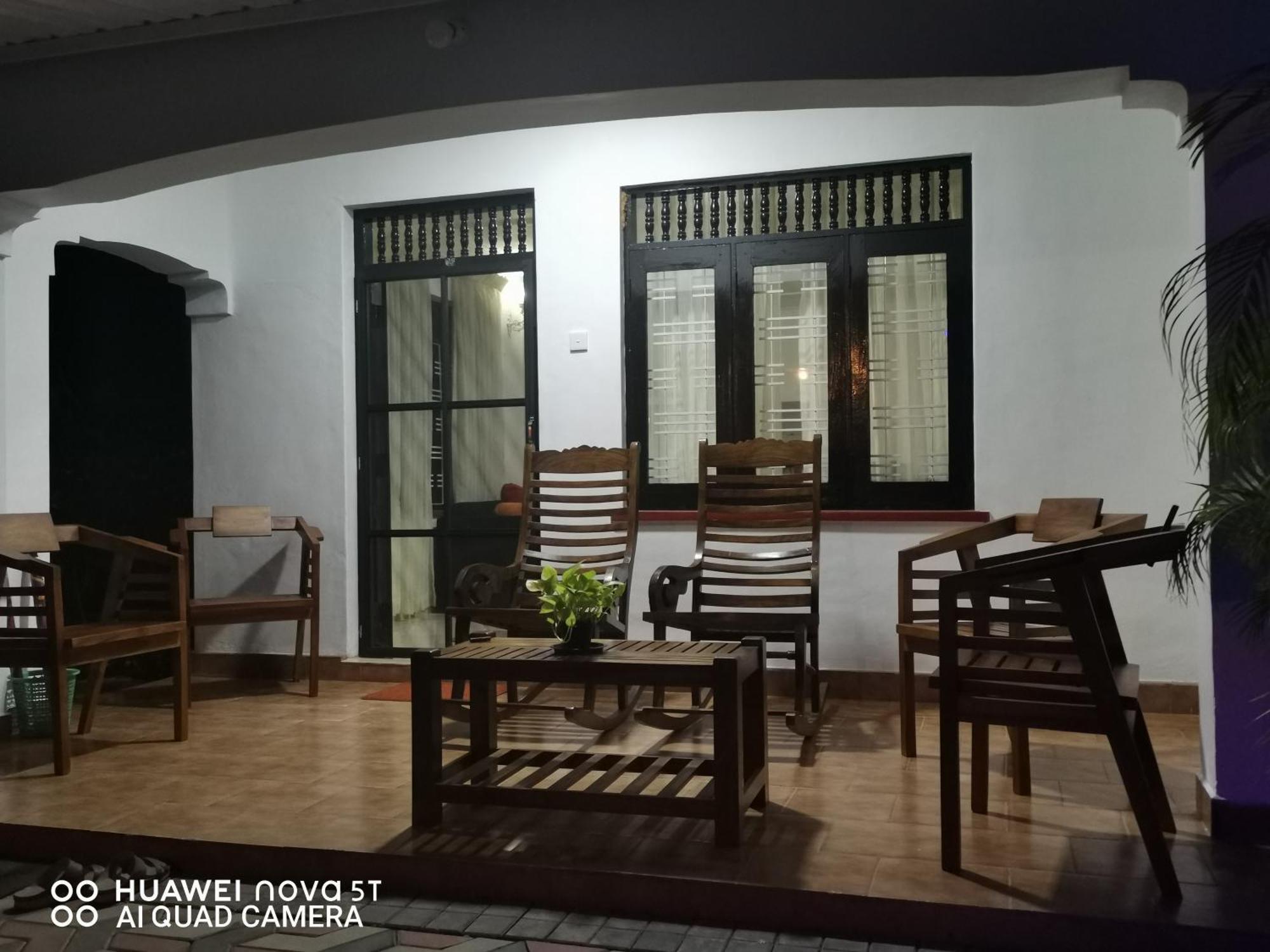 Bee Cottage Negombo Buitenkant foto