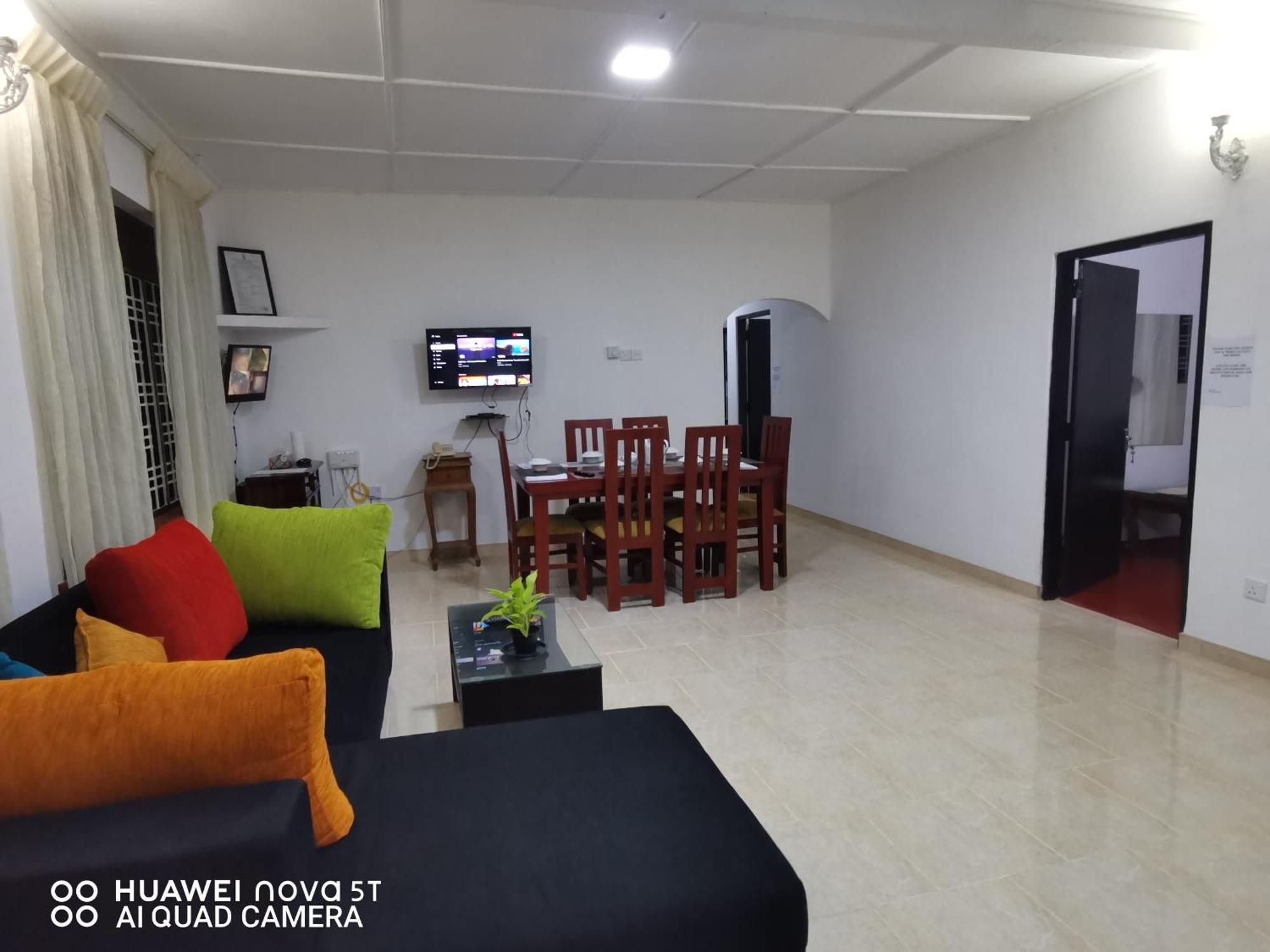 Bee Cottage Negombo Buitenkant foto